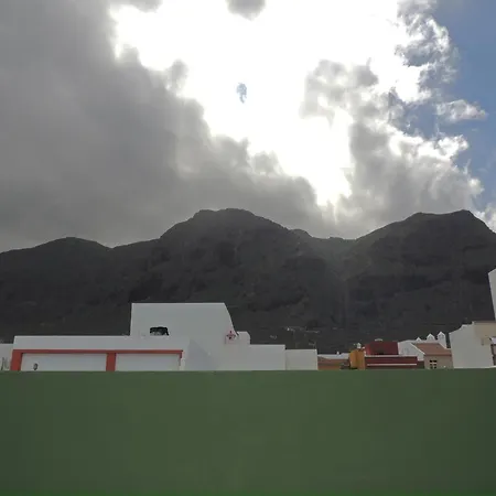 בית נופש Casa Vacacional Nona Caleta de Interián